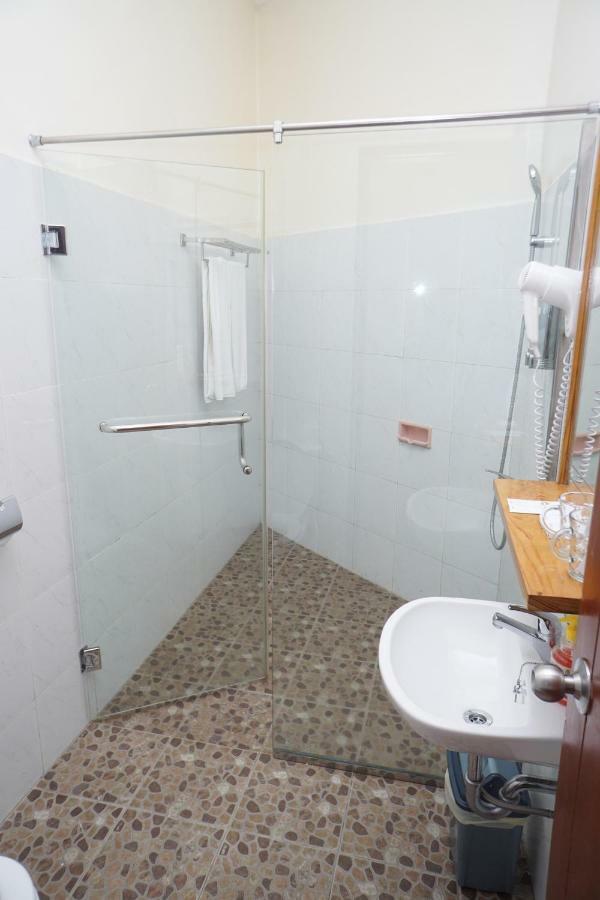 Spring Hill Hotel Ruteng Esterno foto